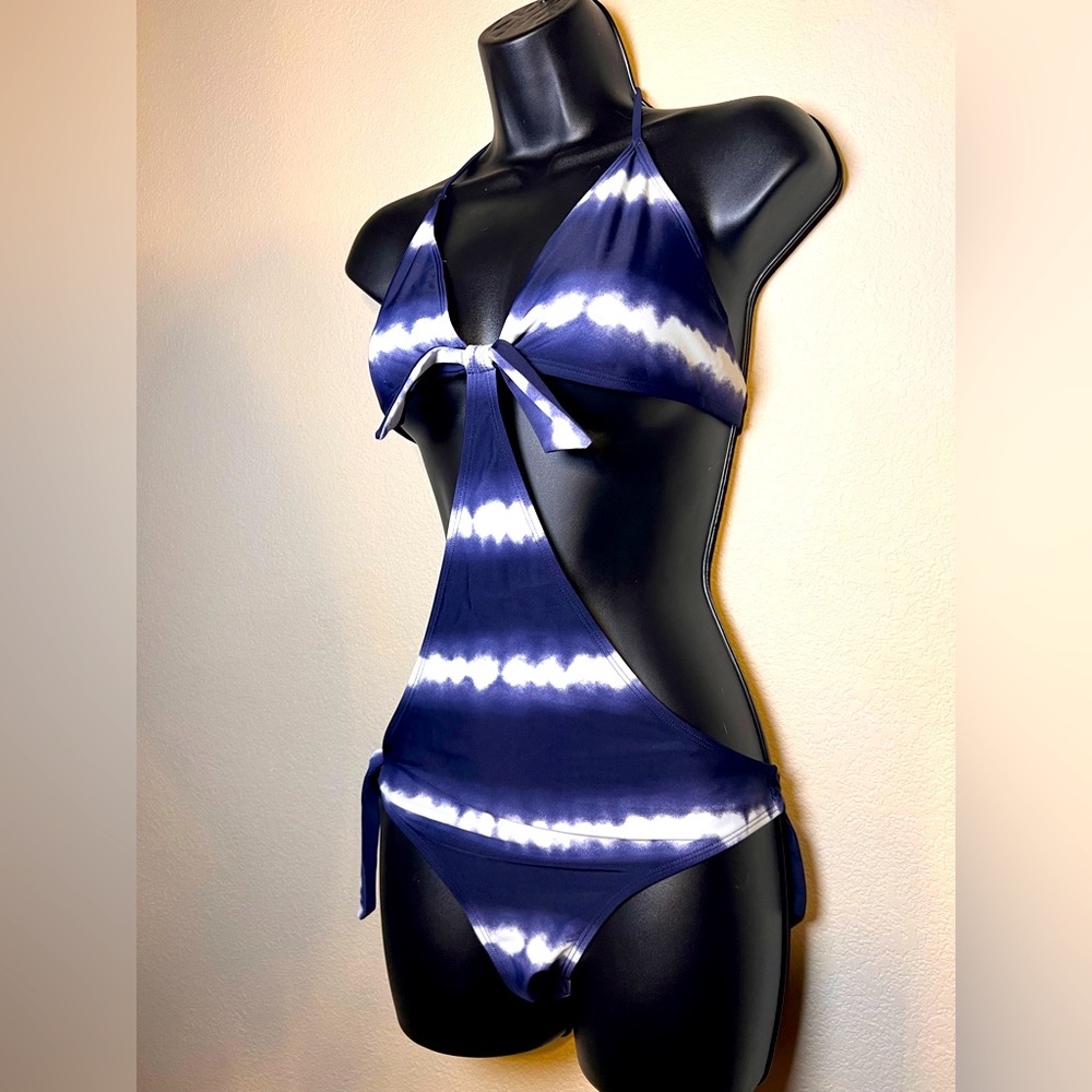 Brand new Aerie swimsuit XL